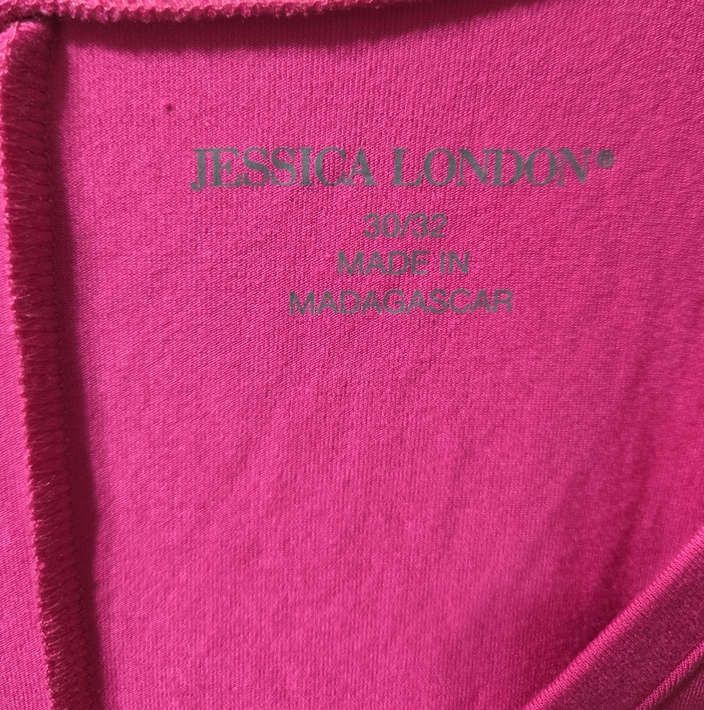 Jessica London Pink V-Neck Short Sleeve Shark Bit Hem Top EUC Size: 30/32 - Picture 3 of 4
